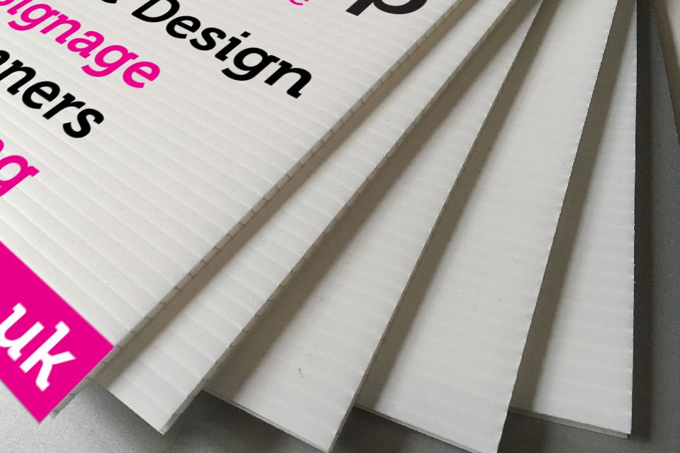 Correx Signs Coatbridge, Glasgow, Edinburgh. Signs Coatbridge, Correx Signs, Printed Signs Coatbridge, Glasgow, Edinburgh.