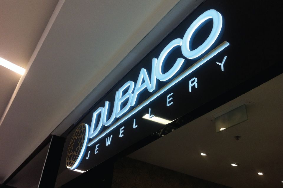 Push Through Light box Signs Glasgow, Light boxes Glasgow, Shop Front Signs Glasgow, Sign Makers Glasgow, Signage Glasgow